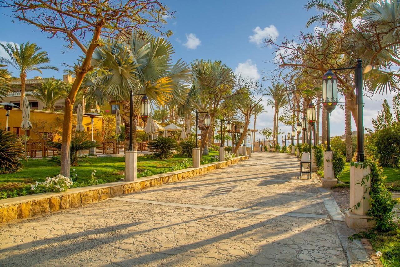 Grand Waterworld Makadi Family Star - Couples And Families Only Hotel Hurghada Exterior photo The promenade in the center of the village